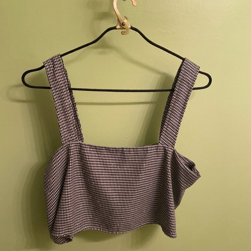 By The Way Houndstooth Cropped Tank Top